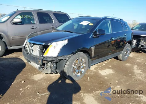 2016 Cadillac Srx Luxury Collection z USA, uszkodzony, nr VIN 3GYFNEE39GS521713